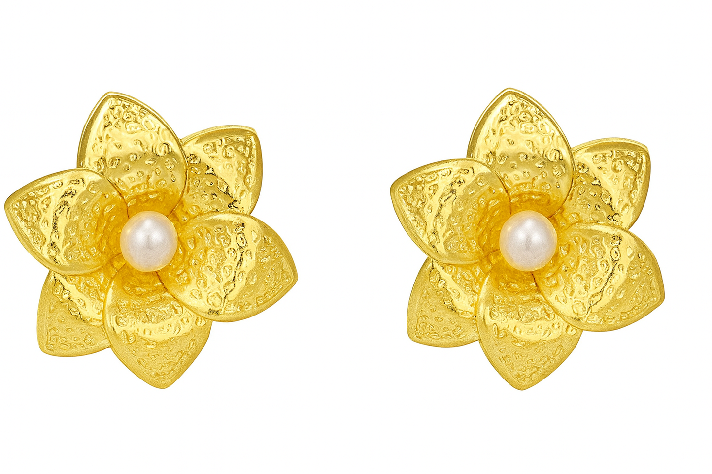 Pearl Centre earring flower shape