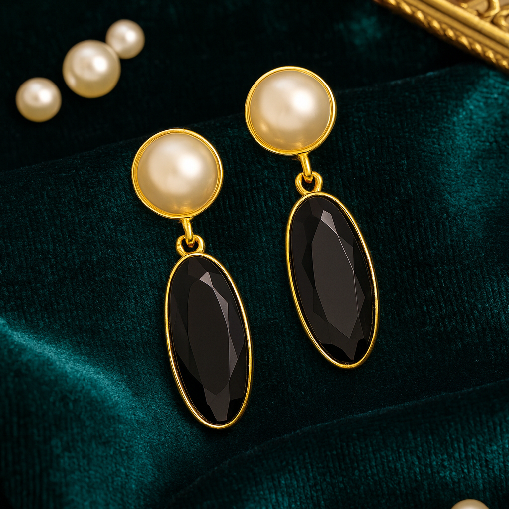 Pearl & Onyz Dangler Earing