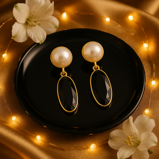 Pearl & Onyz Dangler Earing